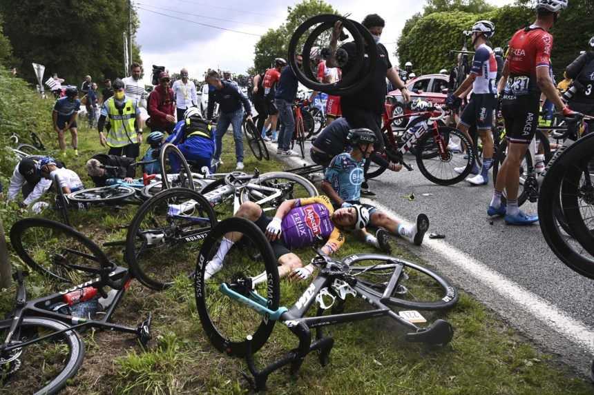 Incident, aký nemá obdobu. Vedenie Tour nebude žalovať diváčku za pád cyklistov