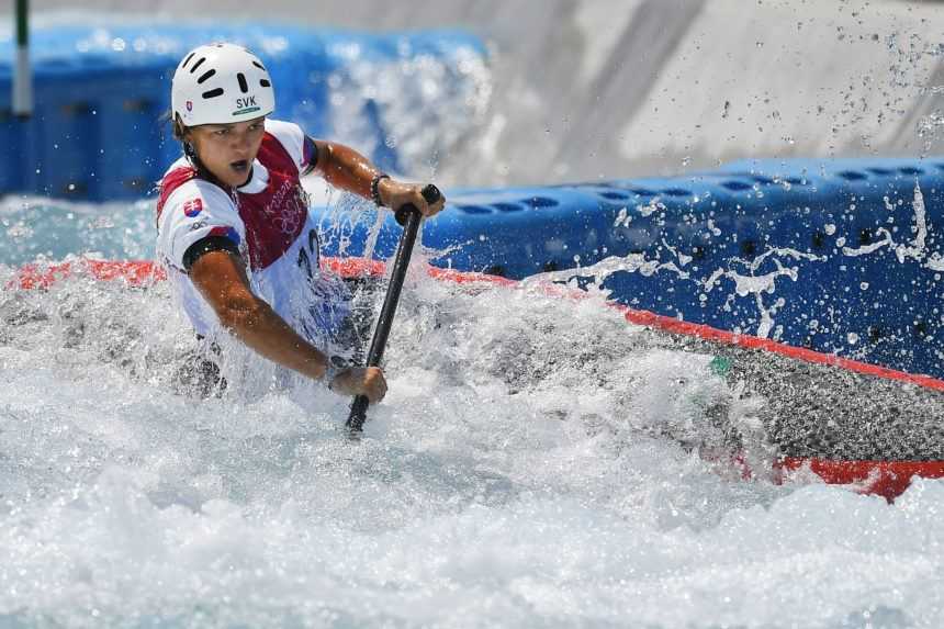 Monika Škáchová v kvalifikačnej jazde na olympiáde v Tokiu.