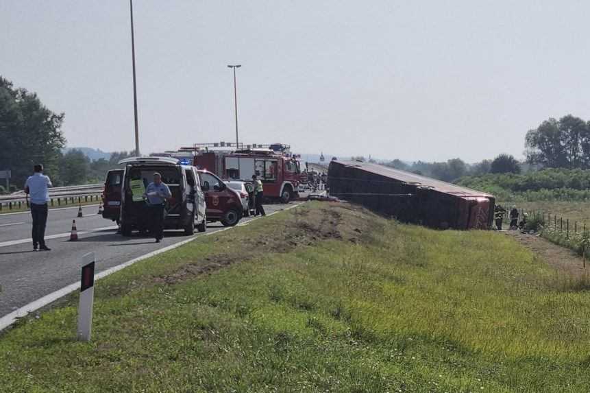 V Chorvátsku havaroval autobus, hlásia najmenej desať obetí