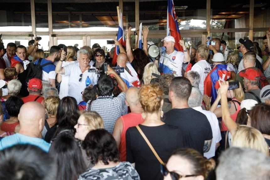 Protest proti vládnym opatreniam