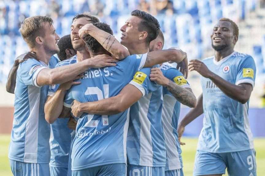 Slovan vkročil do bojov o Ligu majstrov správnou nohou. Doma zdolal Shamrock 2:0