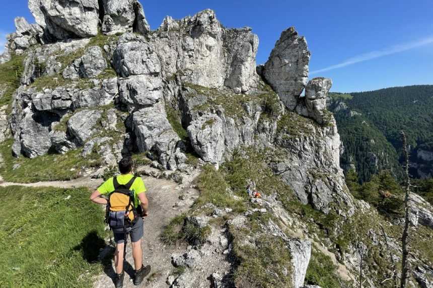 Lengvarský napriek prepadu turizmu neplánuje zmenu podmienok vstupu na Slovensko