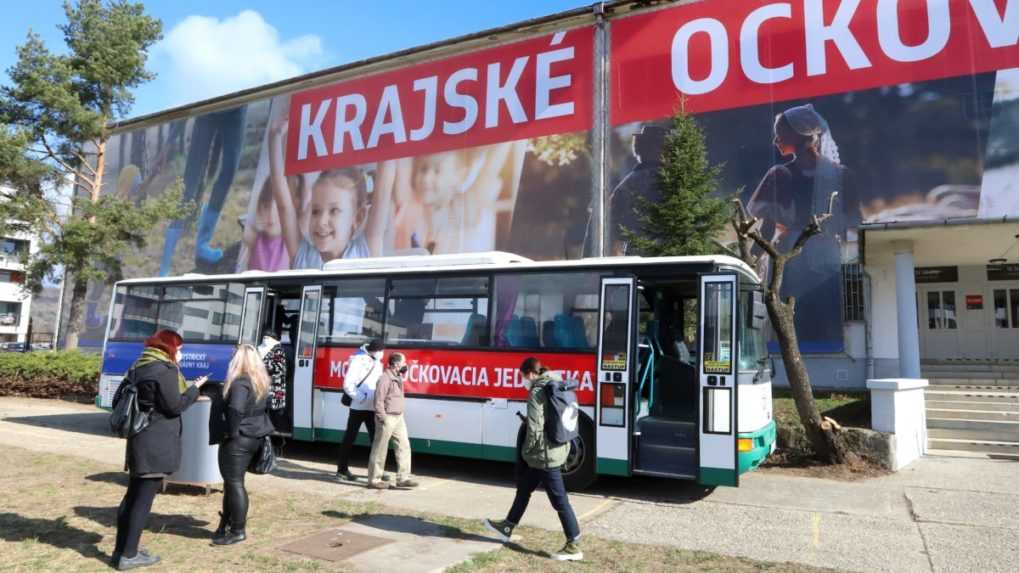 Mobilné očkovanie pomohlo slabo vakcinovaným obciam BBSK