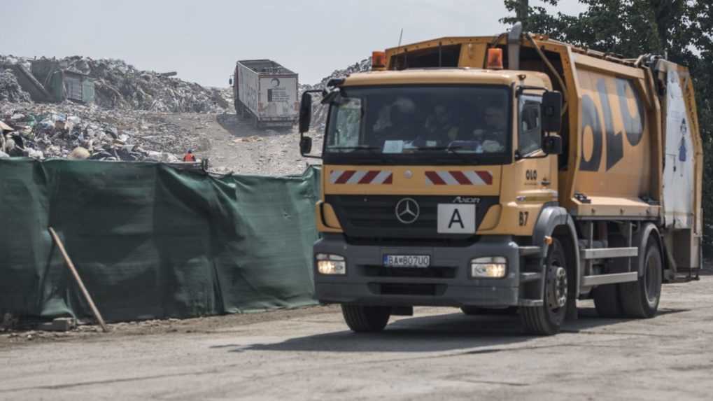 Bratislava si bude separovať odpad sama, mestu sa podarilo odkúpiť triediacu linku