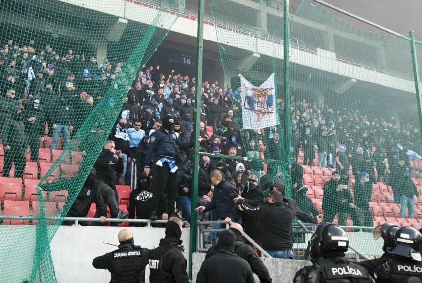 Školský výbor žiada sprísnenie pravidiel na návštevu športových podujatí