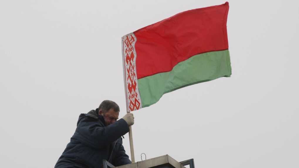 Bieloruská polícia zadržala ďalšieho novinára