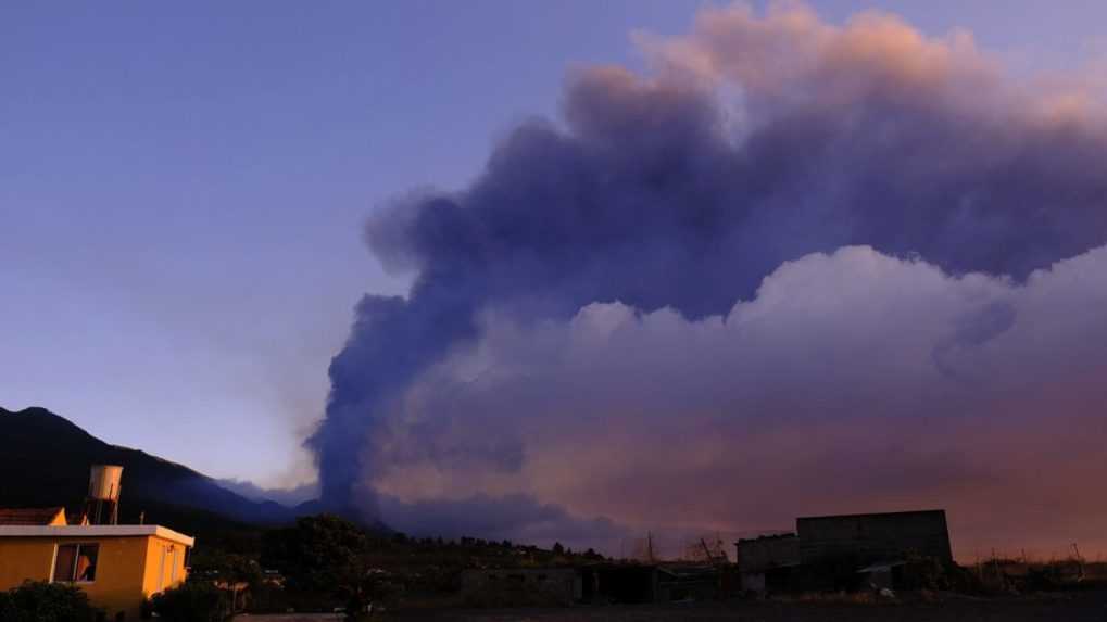 Letisko na ostrove La Palma je pre sopečný popol opäť uzavreté