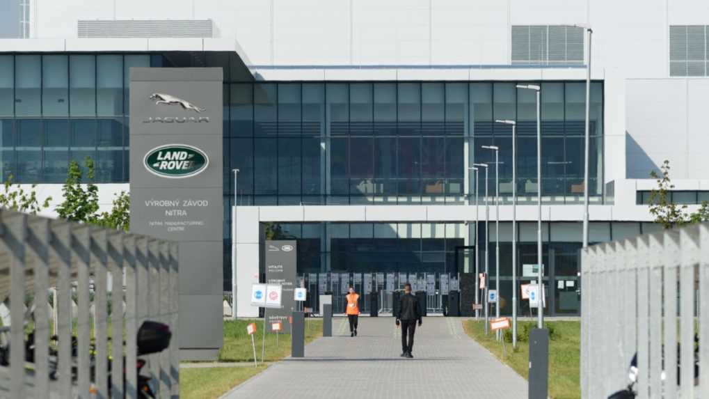 Automobilka Jaguar Land Rover prerušila výrobu v Nitre