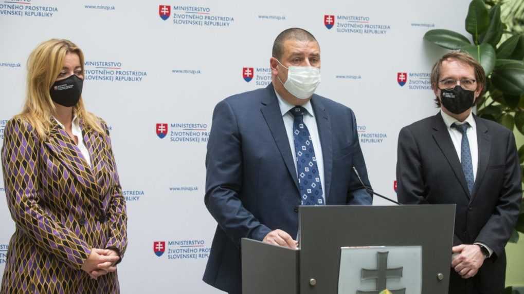 Da&scaron;a Turbov&aacute;, Ľubom&iacute;r Vačok a Juraj Smatana