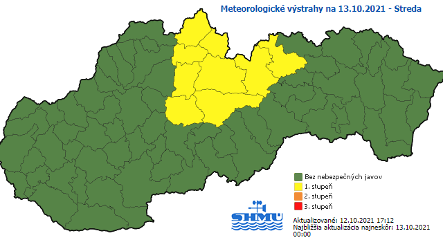 SHMÚ vydal výstrahy na stredu ráno pred snežením pre viacero okresov