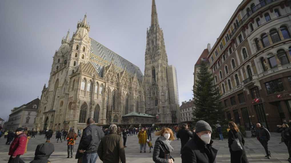 Podozrenie na výskyt variantu omikron hlási už aj susedné Rakúsko