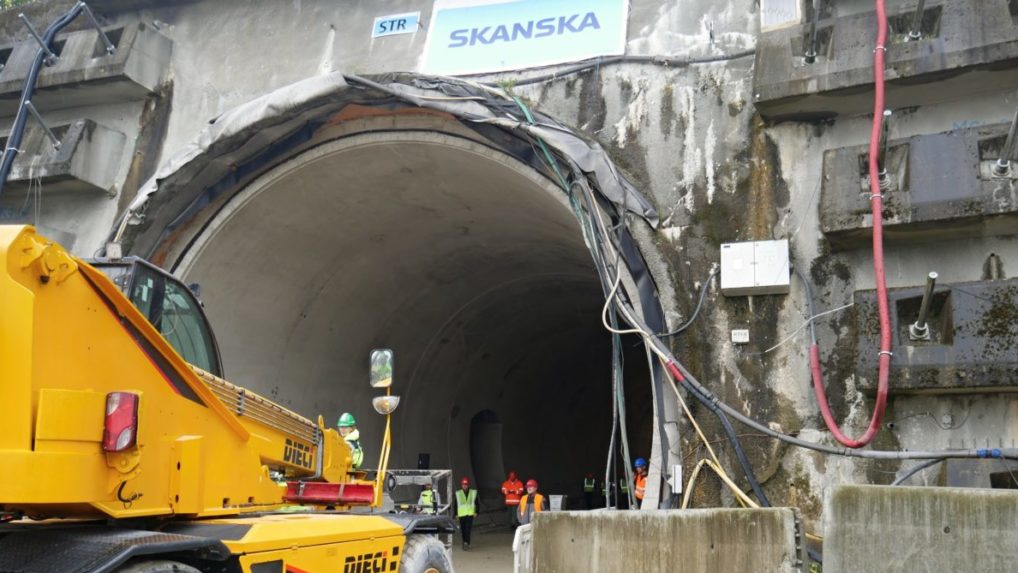 Vo výstavbe diaľnic v porovnaní so susednými krajinami Slovensko zaostáva