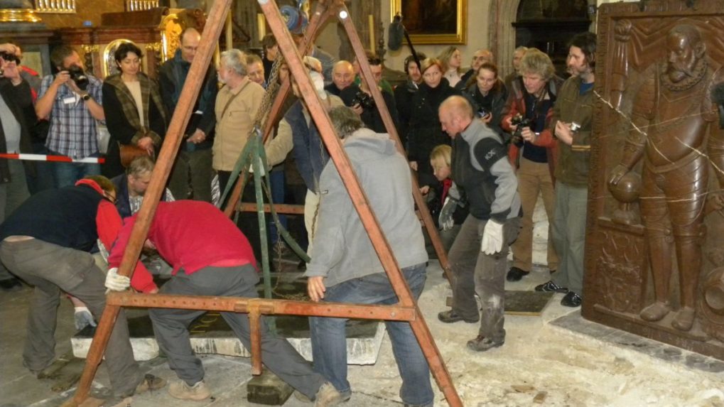 Archeológovia v roku 2010 exhumovali pozostatky astronóma Tycha Braheho.