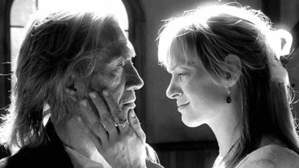 David Carradine a Uma Thurman vo filme Kill Bill 2