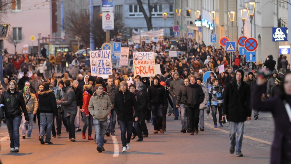Kauza Gorila vyvolala na Slovensku masové protesty.