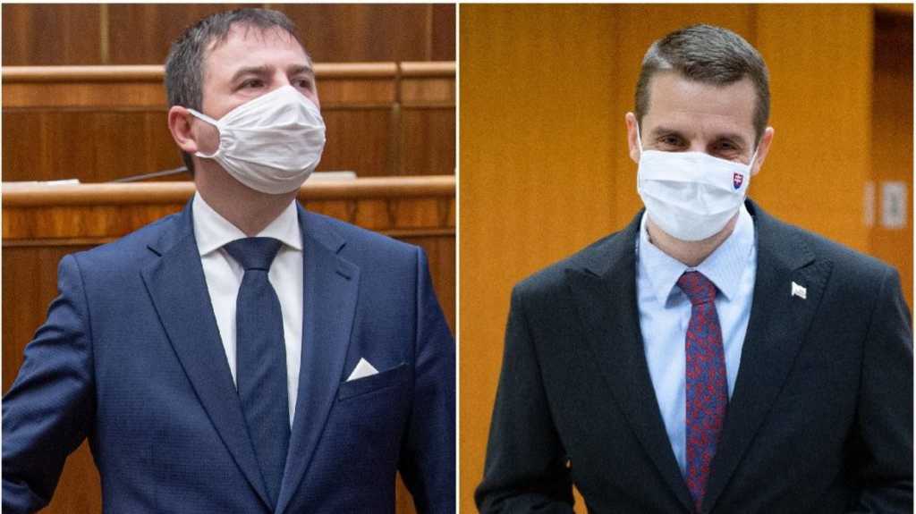 Klus pripustil, že zorientovať sa v opatreniach je náročné. Kéry ich označil za chaos