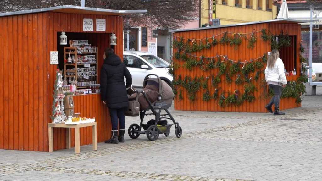 Mestá rušia vianočné trhy, pandémia im nepraje