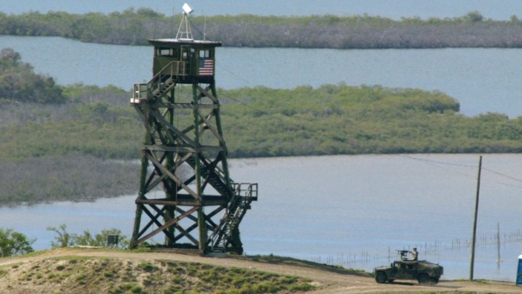 Väzenie v Guantanáme existuje už 20 rokov, pre americkú vládu nie je jednoduché zatvoriť ho