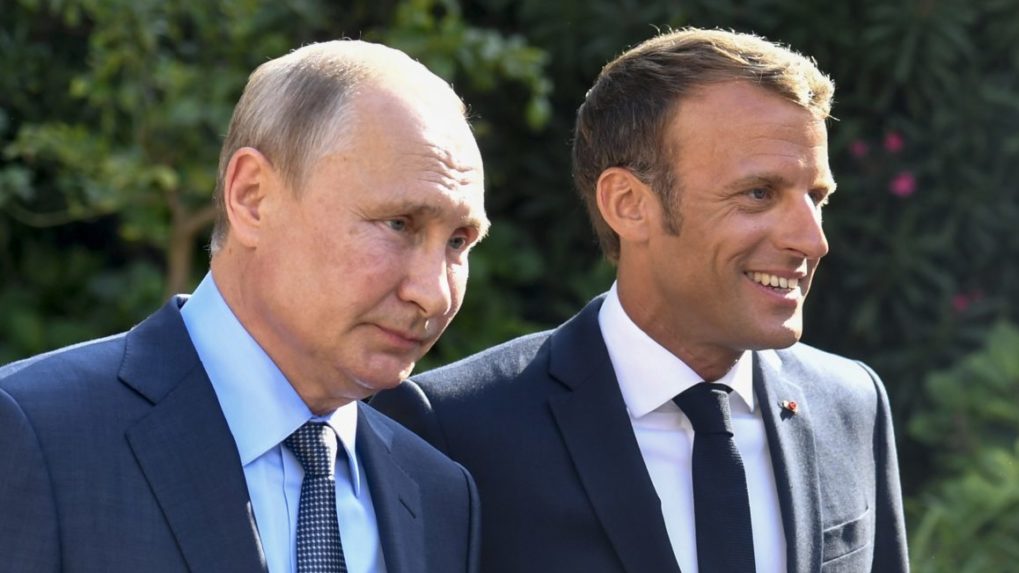 Macron a Putin do konca týždňa preberú situáciu okolo Ukrajiny