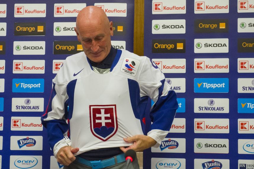 Craig Ramsay v drese Slovenska.