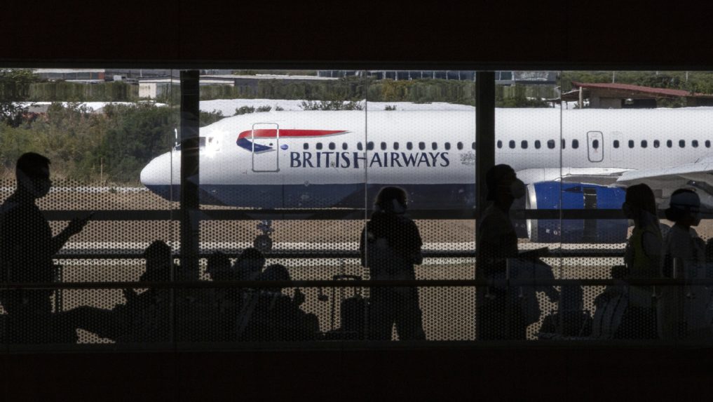 Britským aerolinkám chýbajú zamestnanci, vymysleli preto nový program