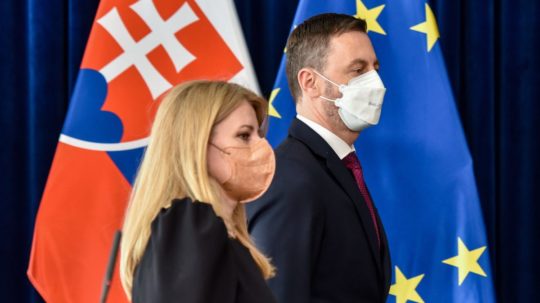 prezidentka Zuzana Čaputová a premiér Eduard Heger (OĽANO)