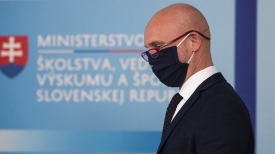 Na snímke minister školstva, vedy, výskumu a športu SR Branislav Gröhling (SaS).