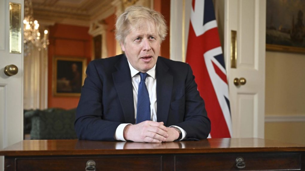 Stráca Boris Johnson pôdu pod nohami?