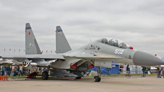 Ruská stíhačka Suchoj Su-30 v službách ruského letectva.