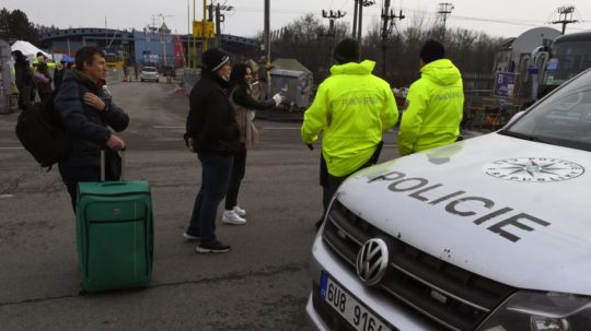 Ukrajinci na hraničnom priechode Vyšné Nemecké