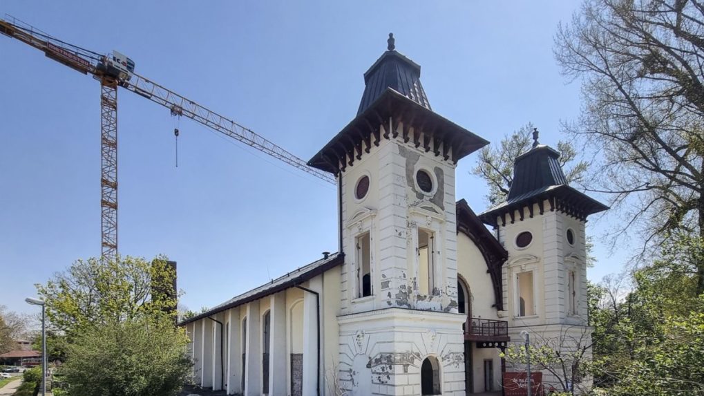 Divadlu Aréna vrátia jeho starú podobu. Kedy ukončia rekonštrukciu?