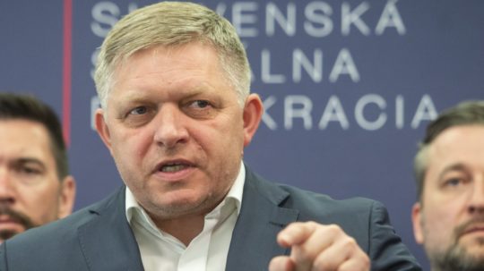 Na snímke predseda strany Smer-SD Robert Fico.