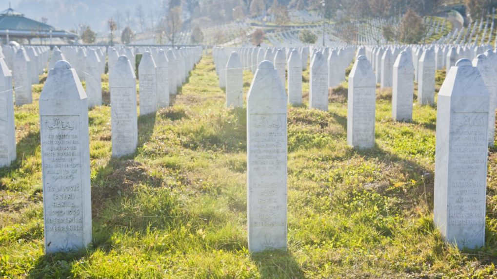 Buča oživila spomienky na Srebrenicu. Čo sa stalo v bosnianskom meste v roku 1995?