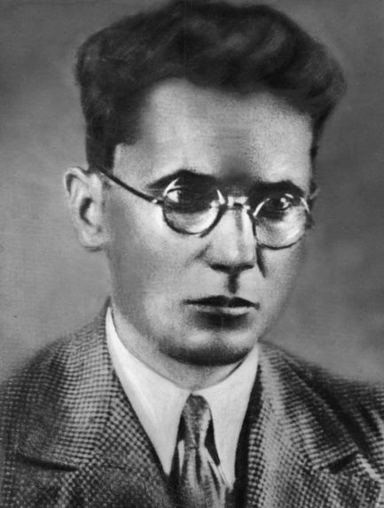 Mladý Josip Broz Tito (1920).