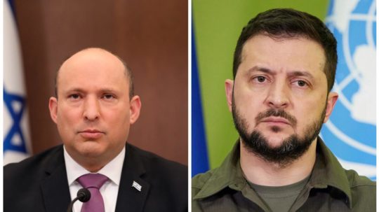 vľavo izraelský premiér Naftali Bennett a ukrajinský prezident Volodymyr Zelenskyj.