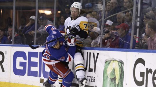 Hokejisti New Yorku Rangers nastúpili proti Pittsburghu Penguins.