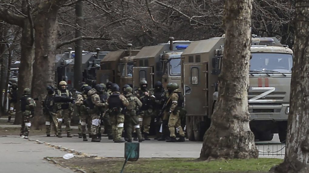 Mnohí Rusi nie sú spokojní s vývojom vojny na Ukrajine, žiadajú mobilizáciu