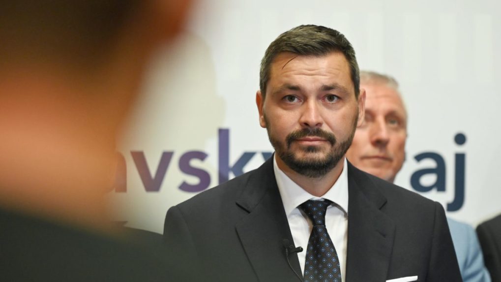 Martin Červenka ohl&aacute;sil kandidat&uacute;ru na predsedu Trnavsk&eacute;ho kraja.