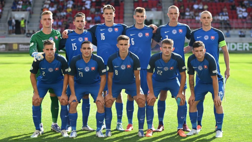 Futbalisti do 19 rokov dostali v úvode ME od Francúzska 5 gólov