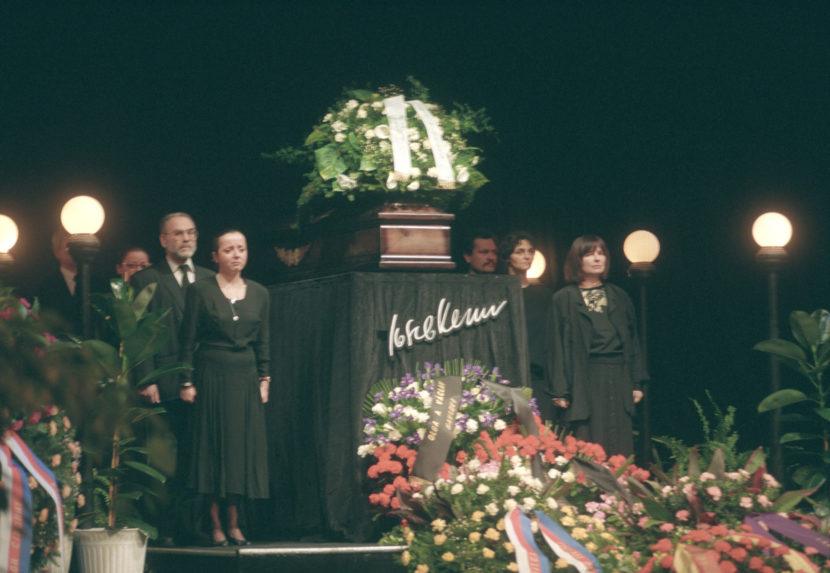 Posledn&aacute; rozl&uacute;čka s hercom Josefom Kemrom v Prahe.