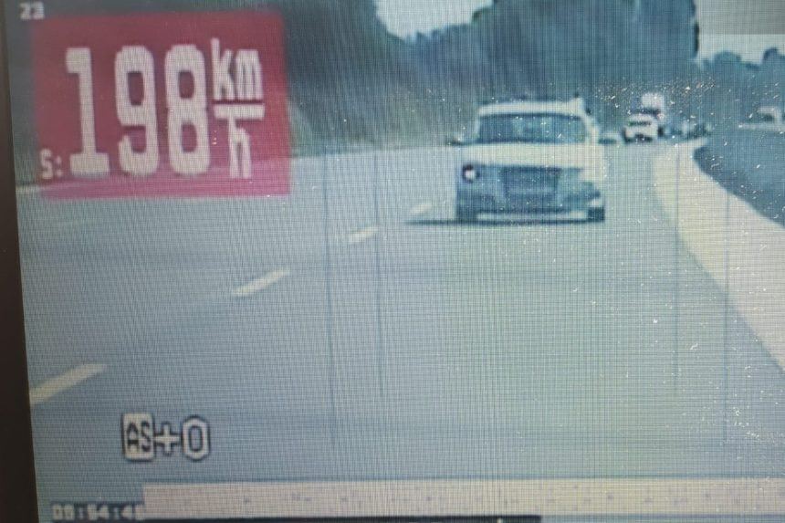 Vodič na D1 prekročil rýchlosť o 88 km/h, dostal pokutu 800 eur