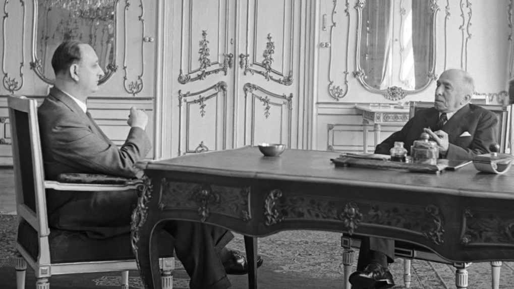 Emil Hácha (vpravo) s Walterom Bertschom, ministrom hospodárstva protektorátu.