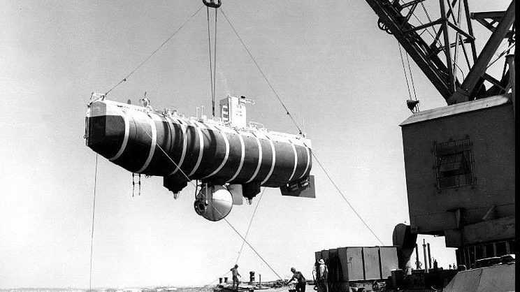 Na snímke batyskaf (druh ponorky) Trieste.