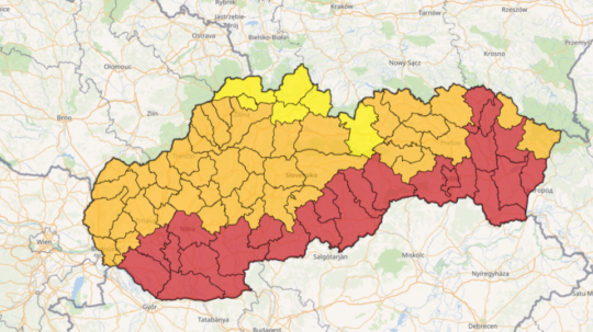 Na celom území Slovenska platia výstrahy pred horúčavami.