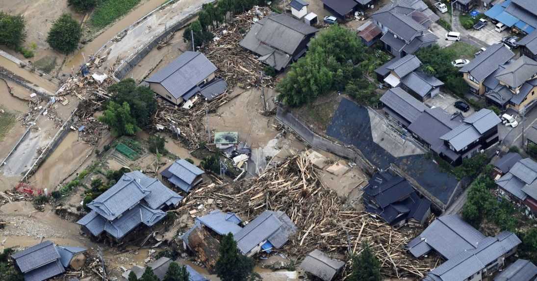 Sever Japonska sužujú silné dažde. Spôsobujú záplavy a zosuvy pôdy