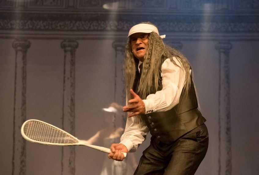 Ján Mistrík v role Voltaira v muzikáli Madame de Pompadour.