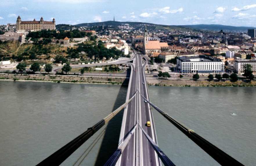 Panoráma Bratislavy z Mosta SNP.