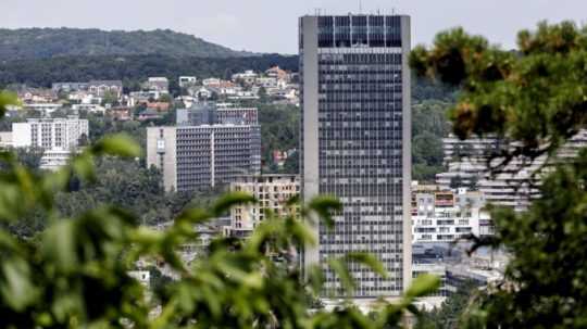 Výškový blok areálu Rozhlasu a televízie Slovenska (RVTS) v Mlynskej doline v Bratislave.