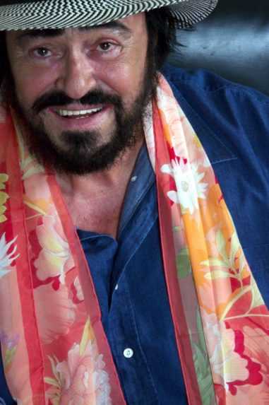 Na fotografii slávny taliansky operný tenor Luciano Pavarotti.