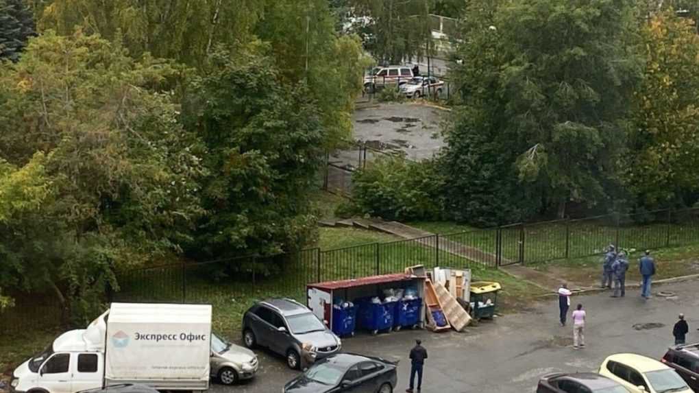 Pri streľbe v škole v ruskom Iževsku zomrelo 17 ľudí